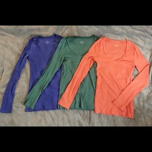 Bundle of 3 perfect fit long-sleeve tees